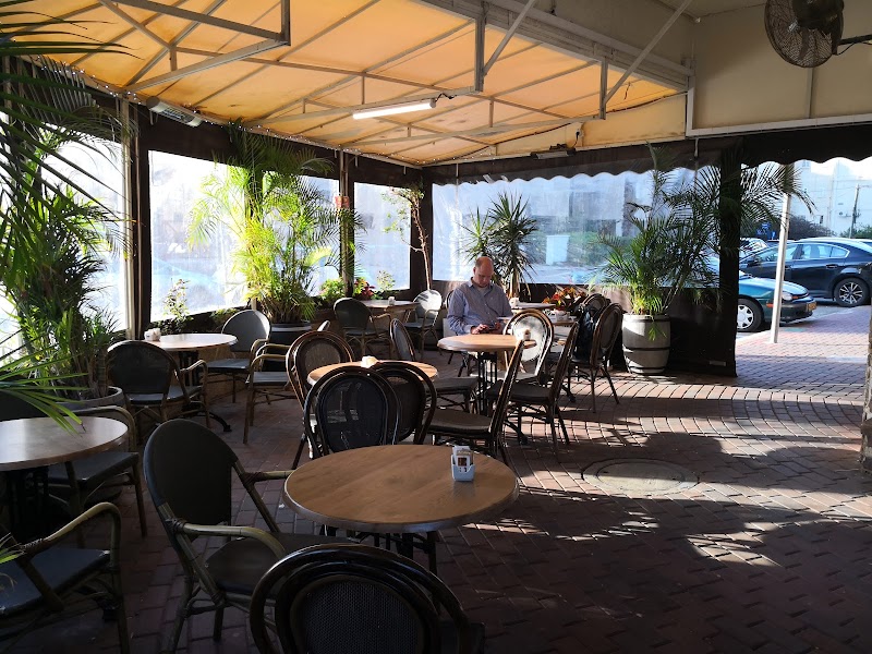 Cafe Tiran in Herzliya
