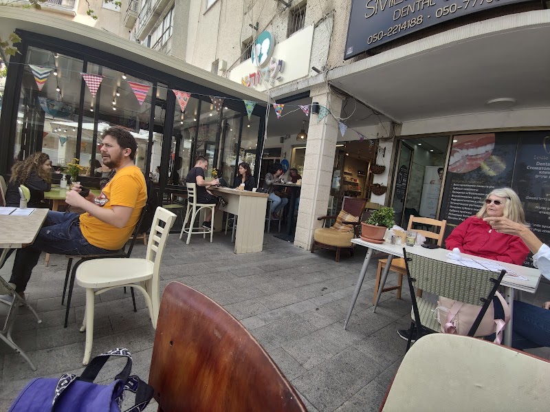 Elika Artbar Cafe in Haifa